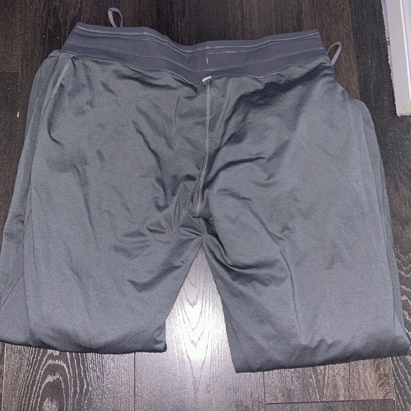 LULULEMON GREY DANCE STUDIO PANT. SIZE 12. - Picture 5 of 5